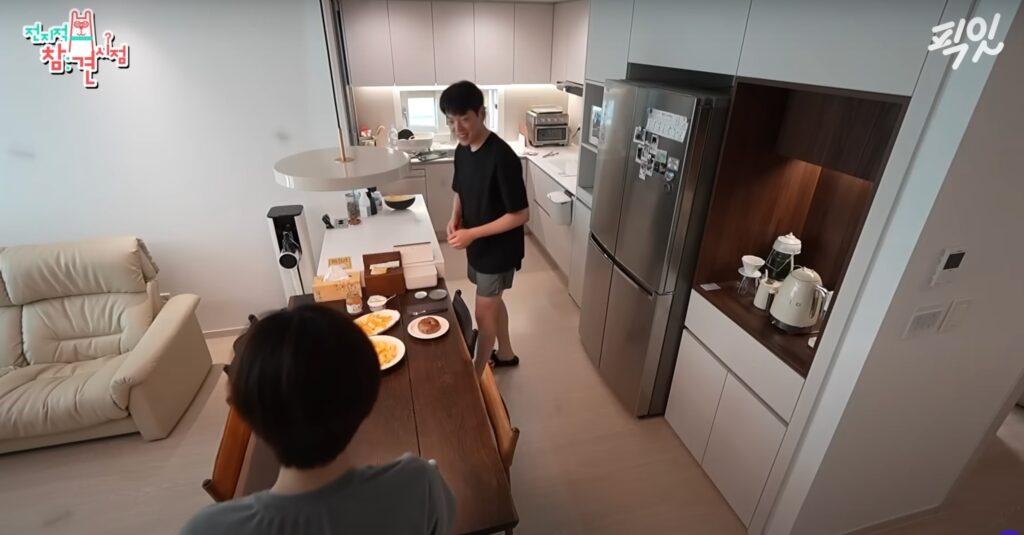 김수지 아나운서 임신 고백! 라디오스타 출연, 다재다능한 매력 공개 4 김수지 아나운서 작사 활동